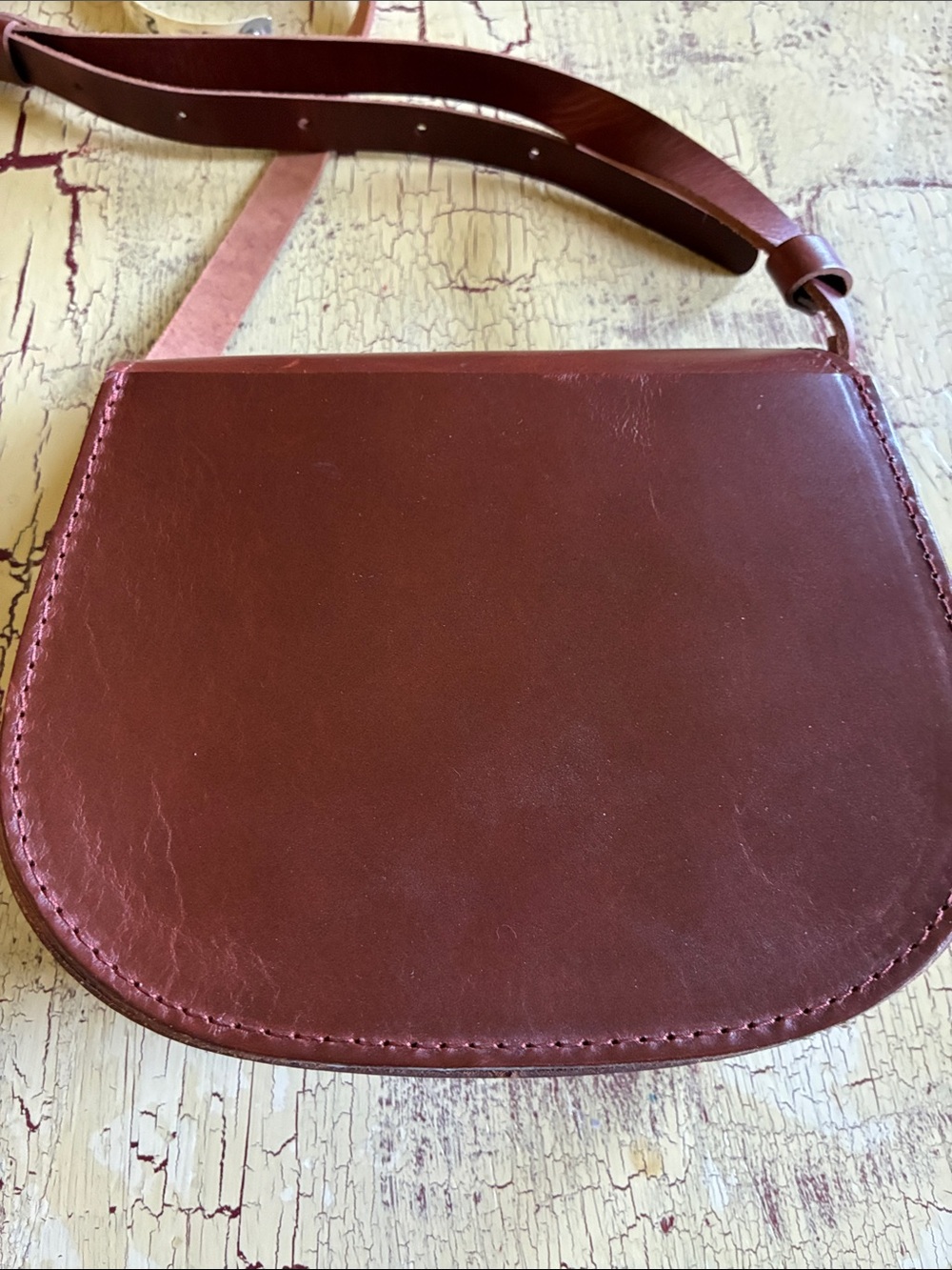 Portland Leather Crossbody Bag in Burgundy Brown - Picture 4 of 15